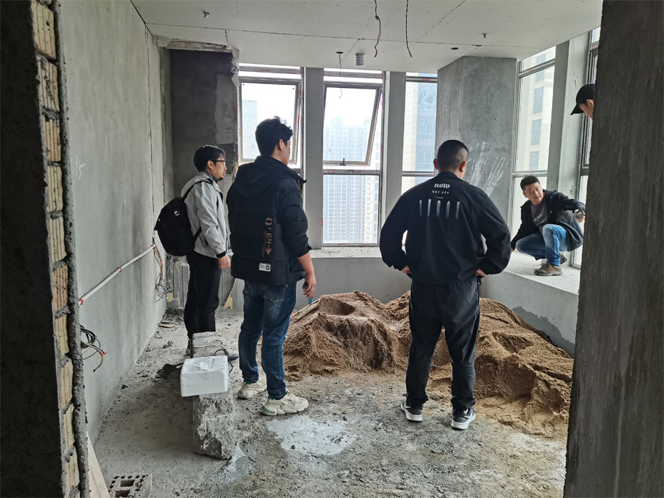 設(shè)計(jì)師赴萬達(dá)芮洄雅致酒店項(xiàng)目現(xiàn)場(chǎng)進(jìn)行辦公及設(shè)計(jì)指導(dǎo)工作 設(shè)計(jì)師赴萬達(dá)芮洄雅致酒店項(xiàng)目現(xiàn)場(chǎng)進(jìn)行辦公及設(shè)計(jì)指導(dǎo)工作